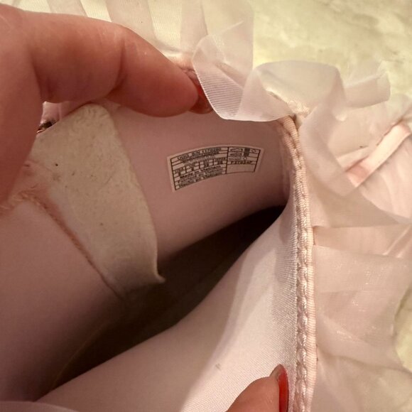 Collina Strada x UGG ruffle seashell classic short boots size us 8 pink - Picture 3 of 7